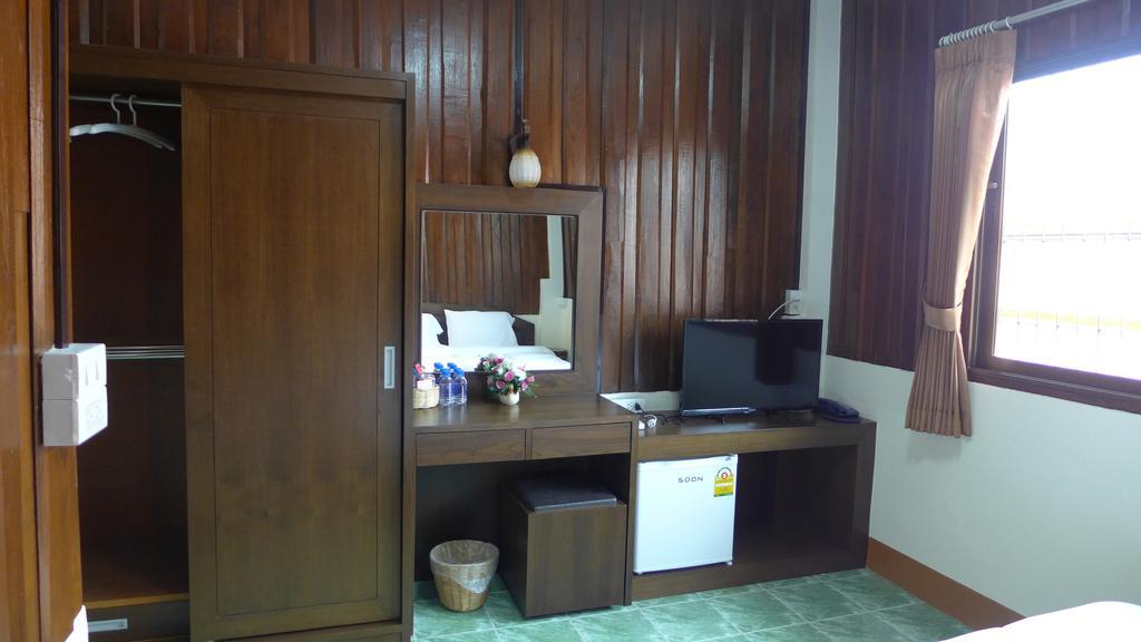 Phrasing Guesthouse Chiang Mai Buitenkant foto
